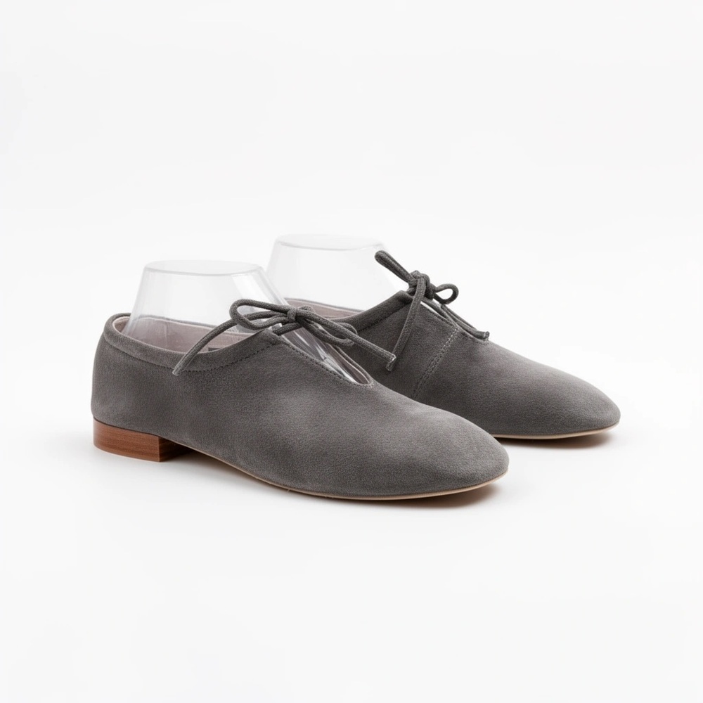Jeffrey Campbell Grey Suede Dancer Flat
Size 7 - Picture 2 of 5